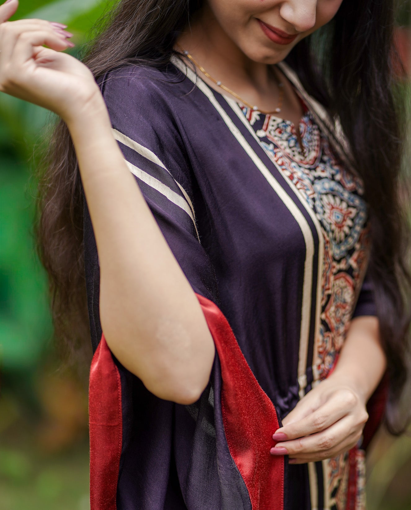 Siyaah Zareen Silk Kaftan