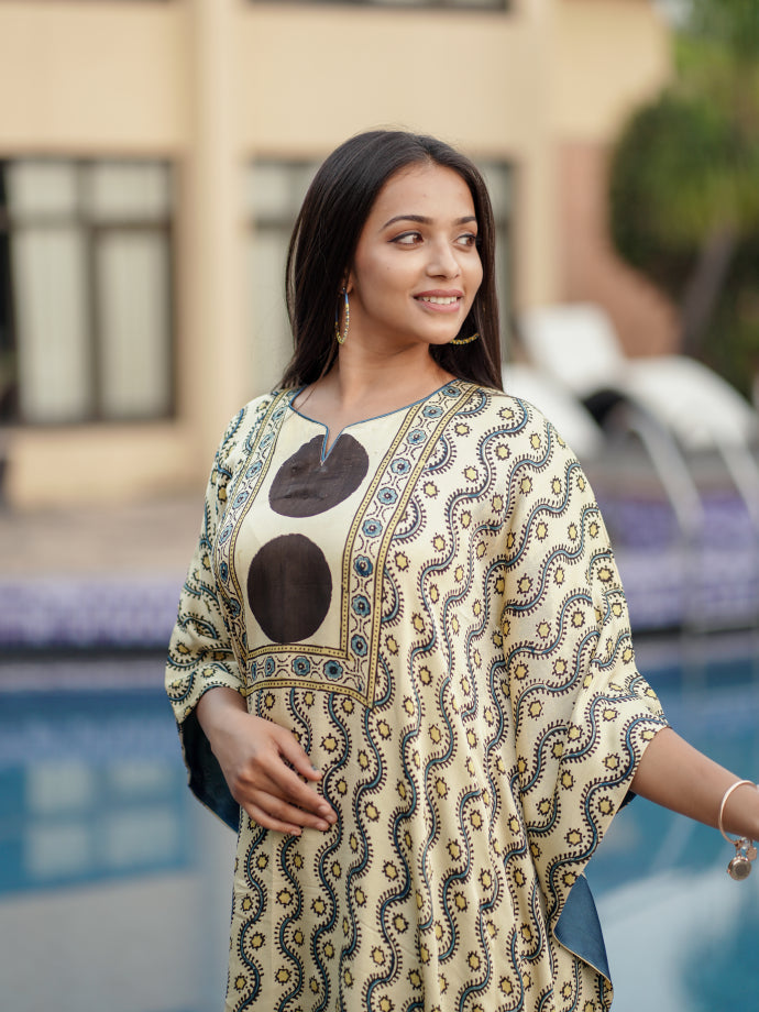 Neel Nargis Silk Kaftan